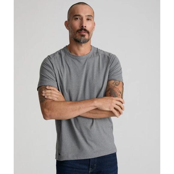 UNTUCKit Men's Gray Short Sleeve Crew Neck Performance T-Shirt Size Medium - Picture 1 of 7